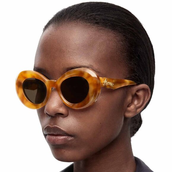 🕶️ New Loewe LW40112I 72E Sunglasses - Shiny Light Pink Frame, Brown Lenses - Picture 3 of 10